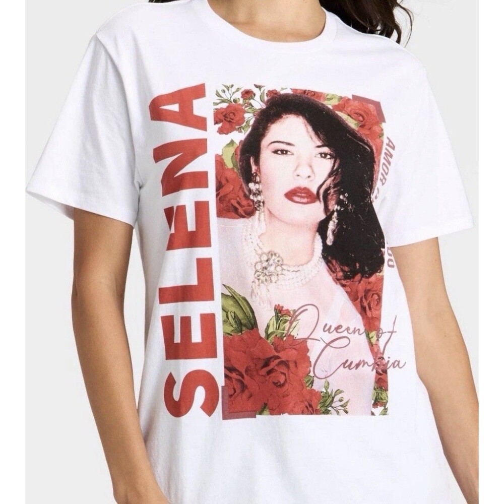 Selena Quintanilla T Shirt Medium Music Star Tejano Singer White Rose Queen Red